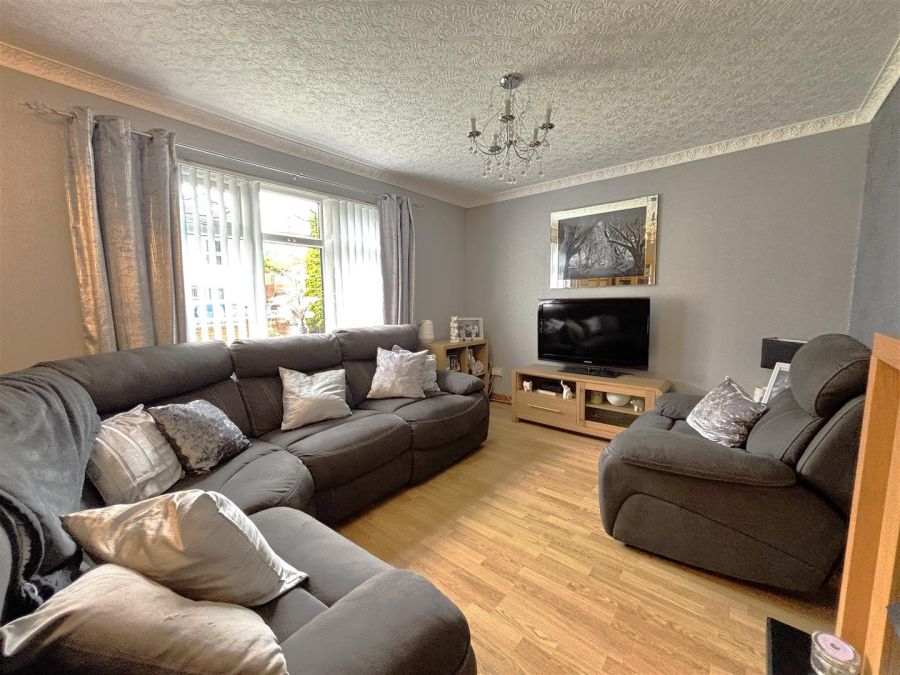 76 Farringdon Gardens