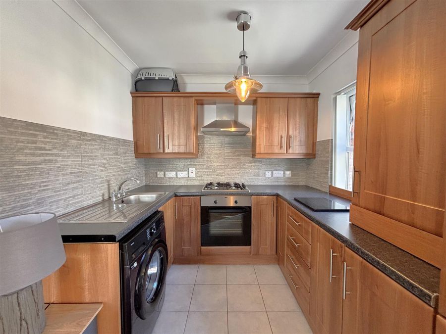 Apt 2, 10 Highgrove Meadows