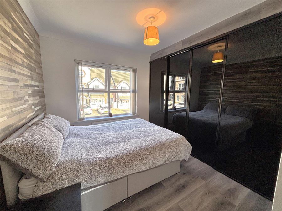 Apt 2, 10 Highgrove Meadows