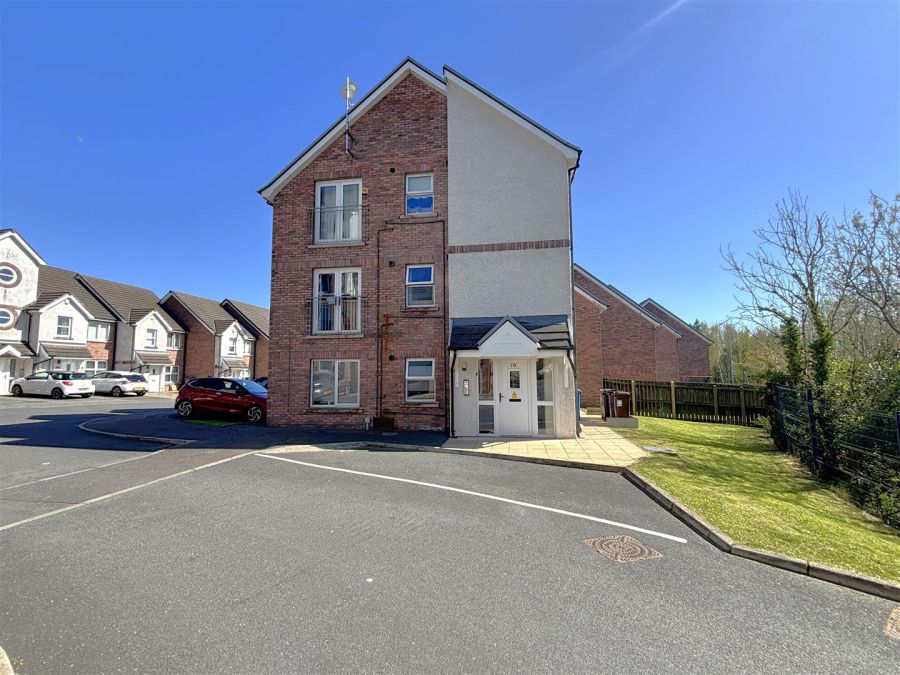 Apt 2, 10 Highgrove Meadows