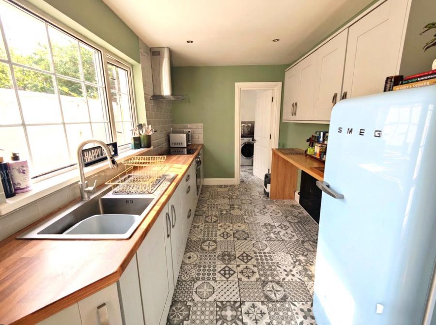 36 Ballygomartin Road