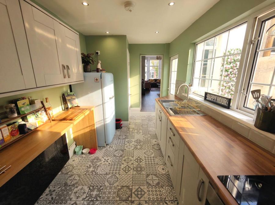 36 Ballygomartin Road