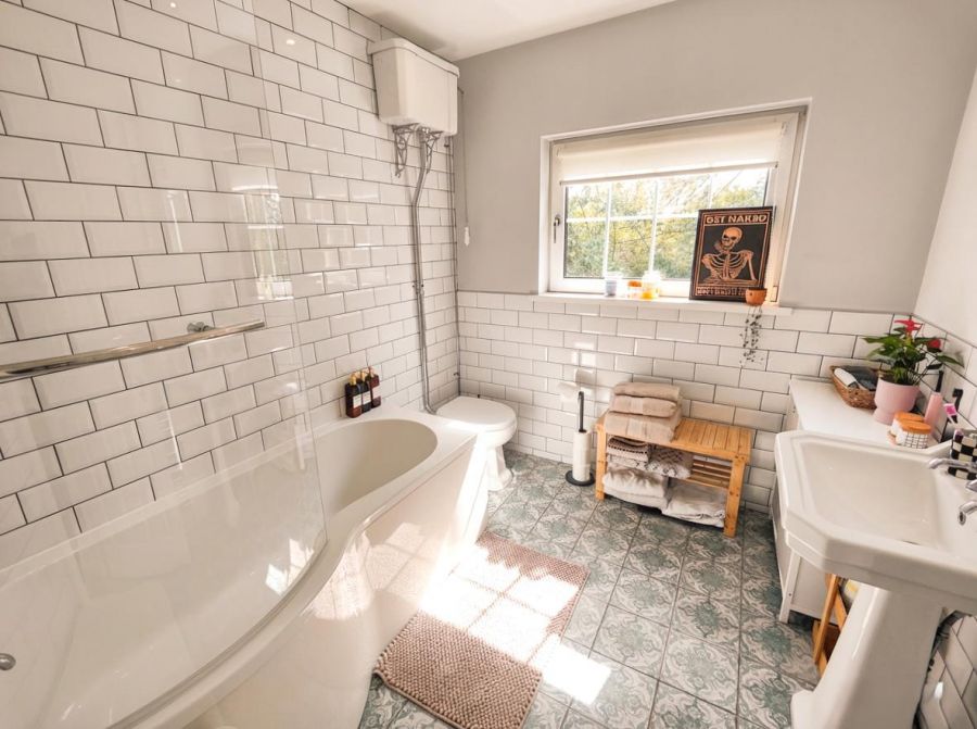 36 Ballygomartin Road