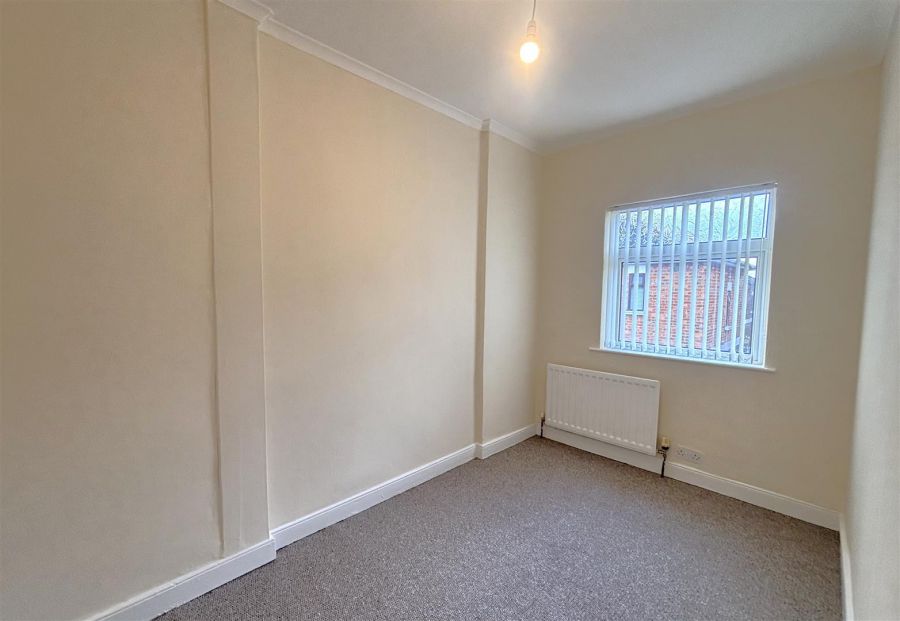16 Woodvale Pass