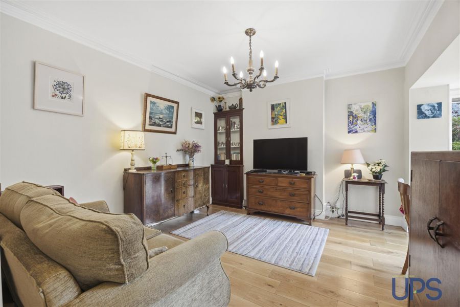 2 Merryfield Drive