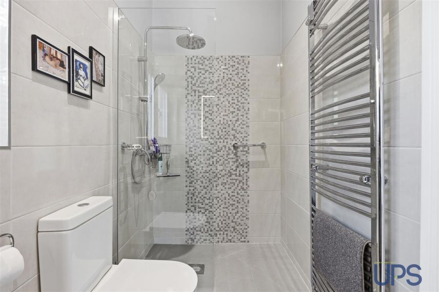 2 Merryfield Drive