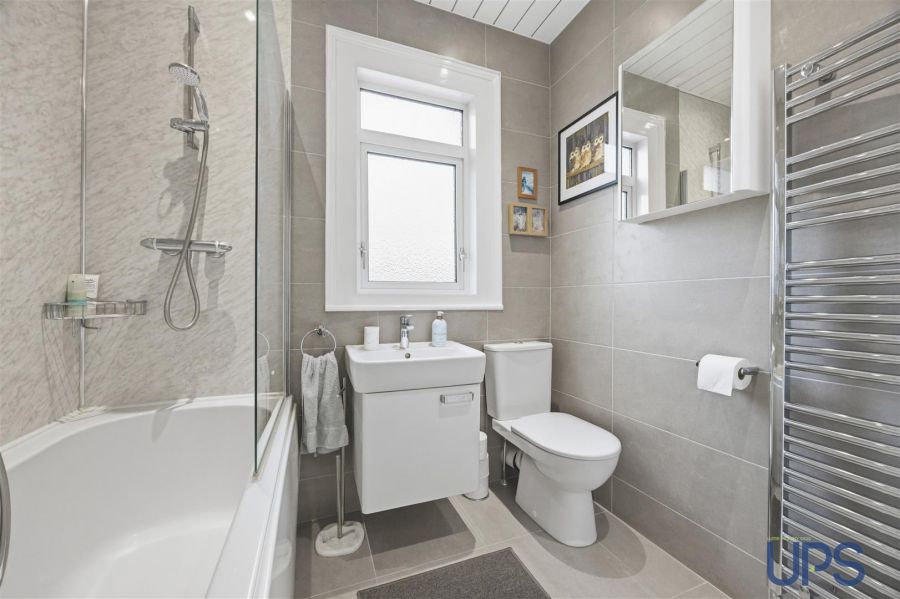 2 Merryfield Drive