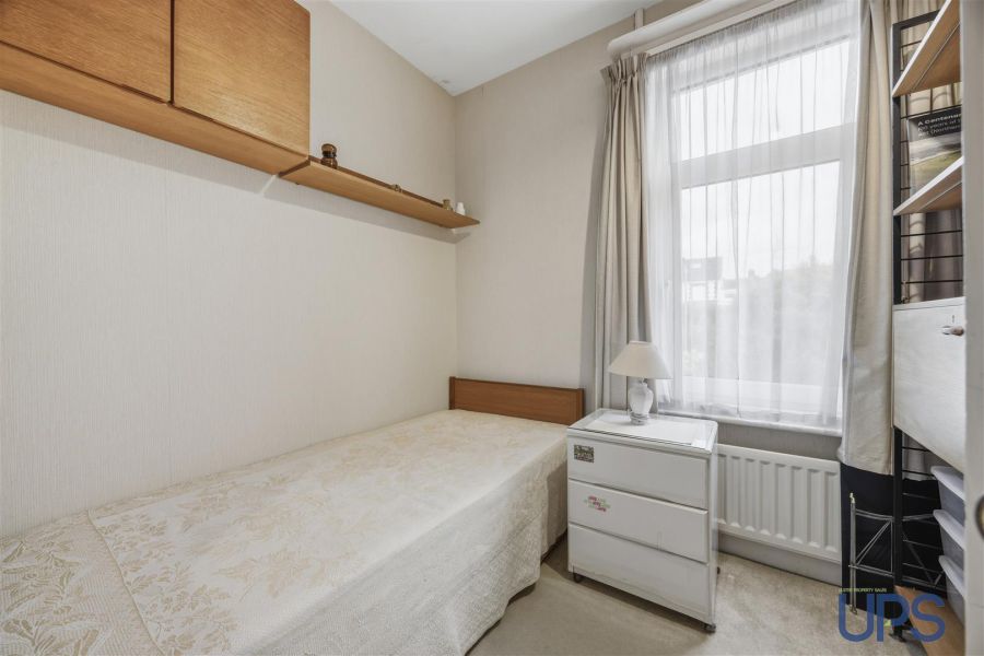 2 Merryfield Drive