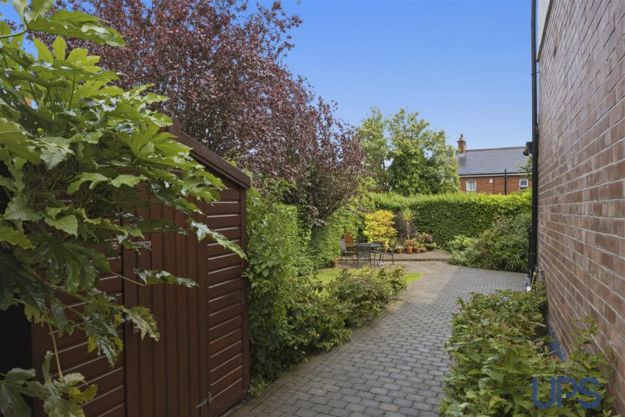 2 Merryfield Drive