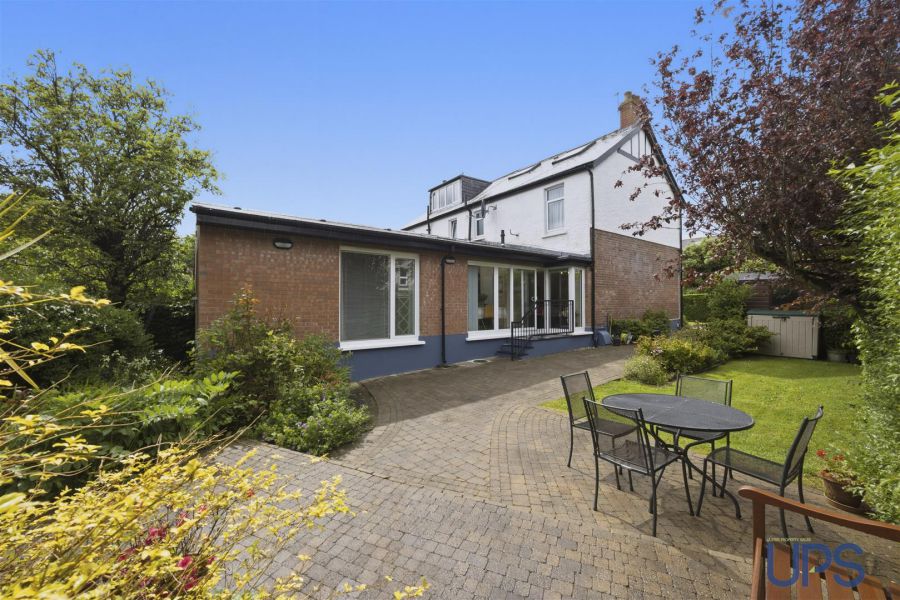 2 Merryfield Drive