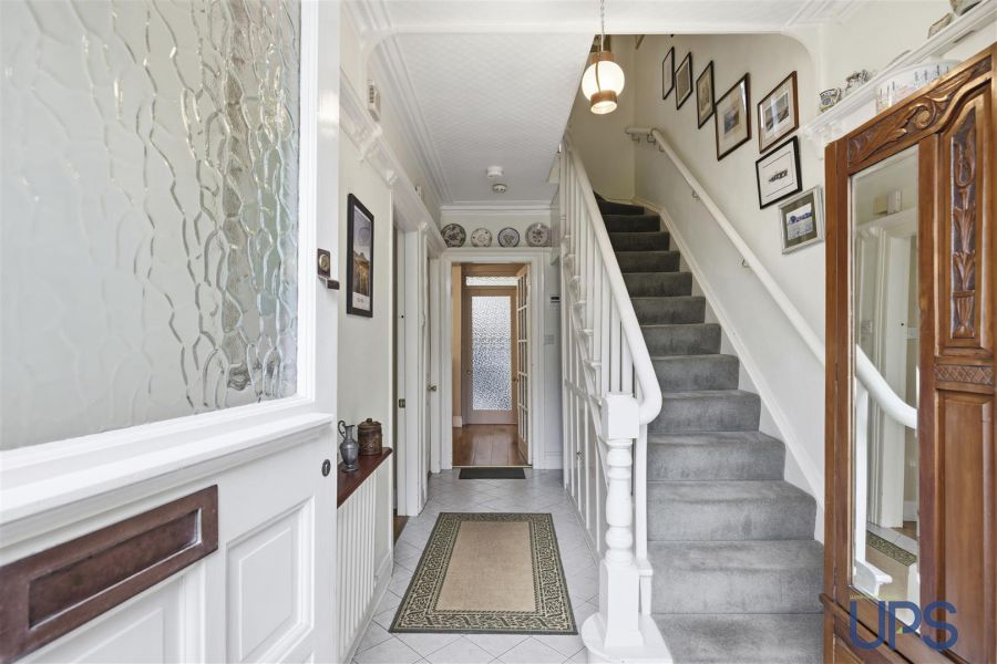 2 Merryfield Drive