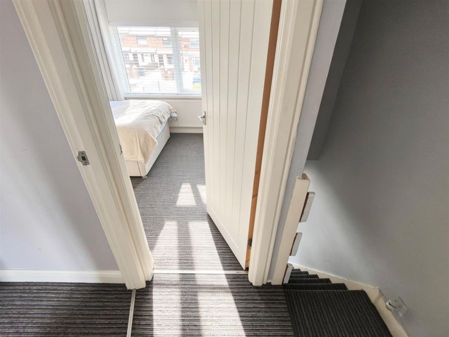 25 Duneden Park