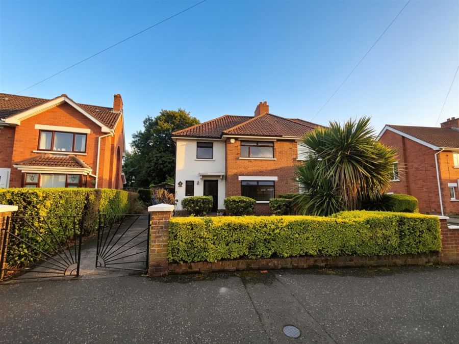18 Dunlambert Park