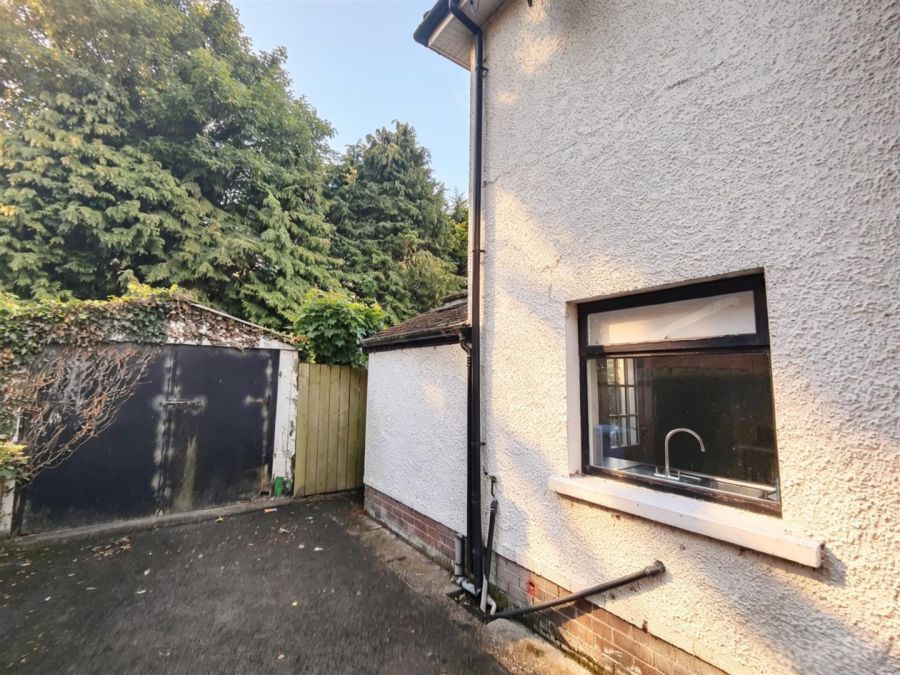 18 Dunlambert Park