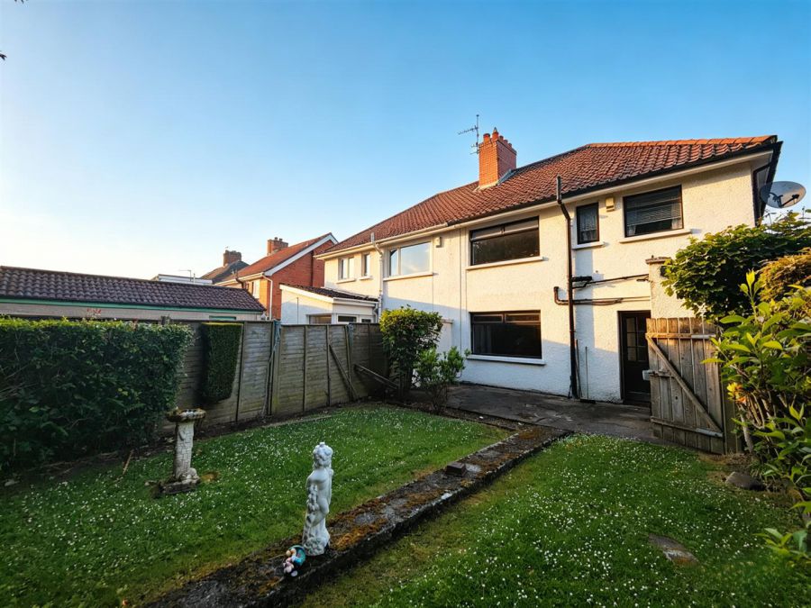 18 Dunlambert Park
