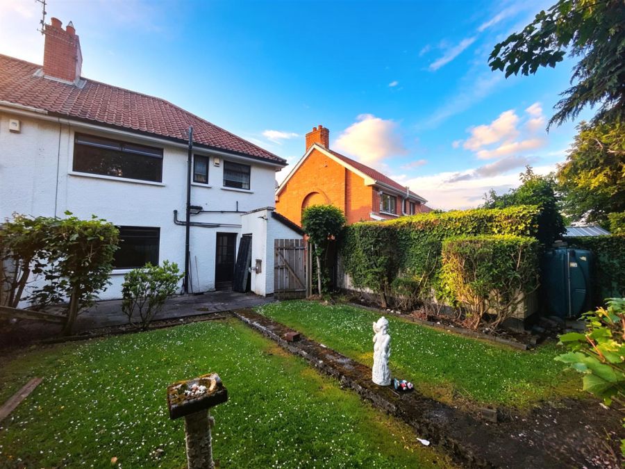 18 Dunlambert Park