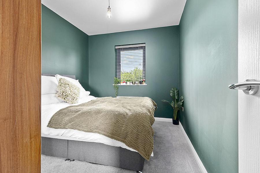 13 Willowfield Crescent