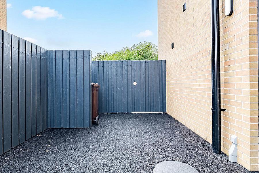 13 Willowfield Crescent