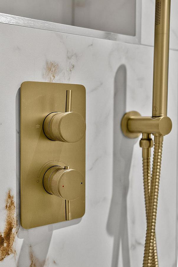 11 Six West, 12-19 The Promenade