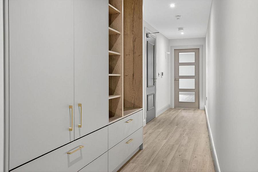 11 Six West, 12-19 The Promenade