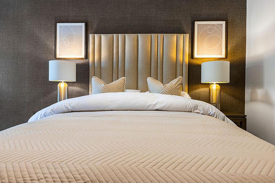 14 Six West, 12-19 The Promenade