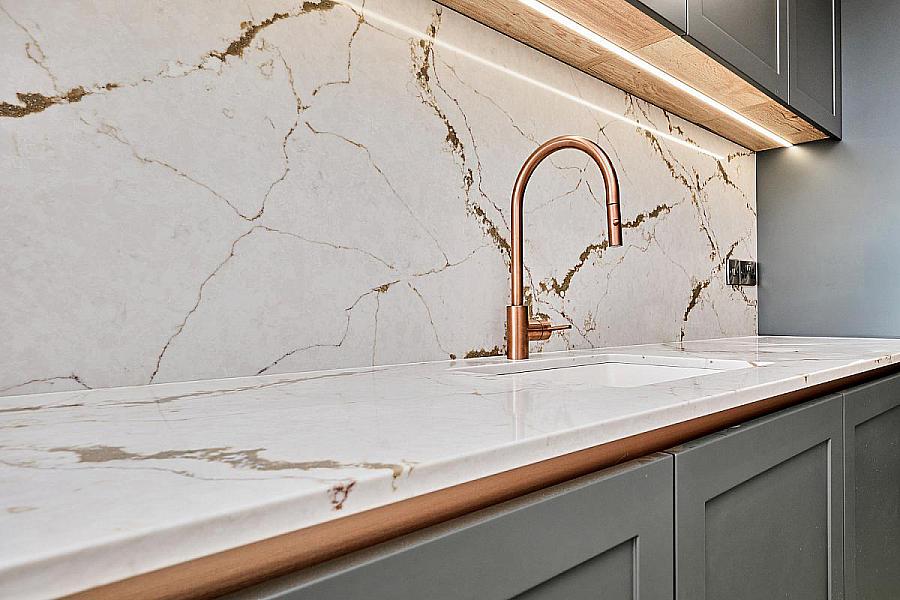 15 Six West, 12-19 The Promenade