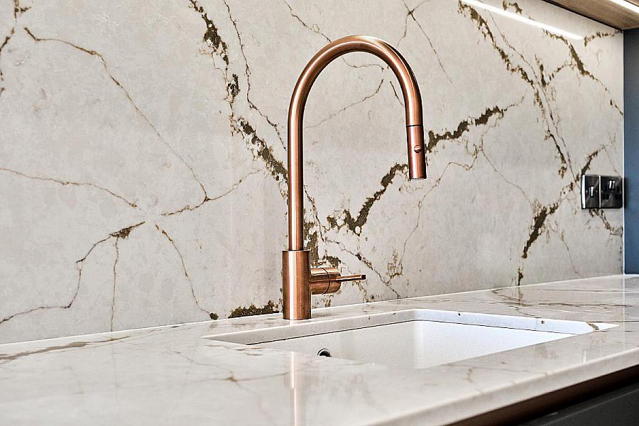 15 Six West, 12-19 The Promenade