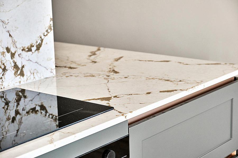 15 Six West, 12-19 The Promenade