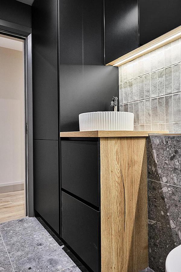 15 Six West, 12-19 The Promenade