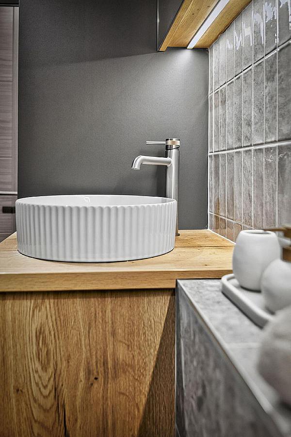 15 Six West, 12-19 The Promenade