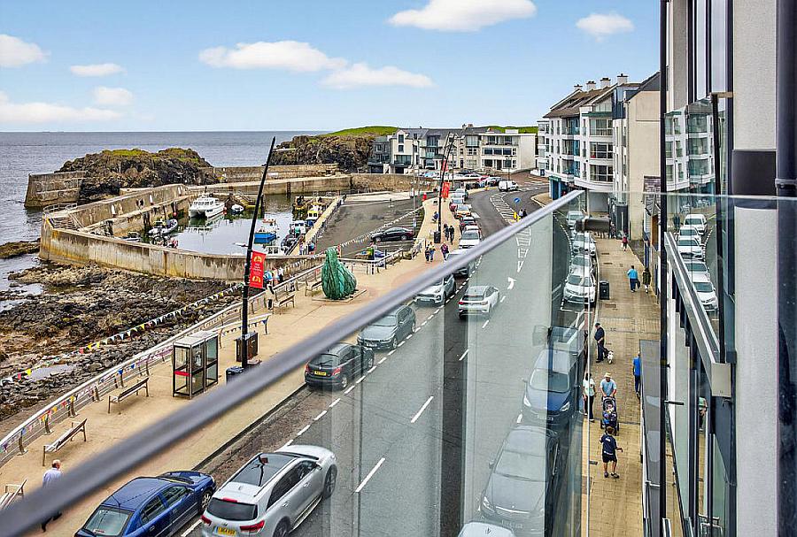 16 Six West, 12-19 The Promenade