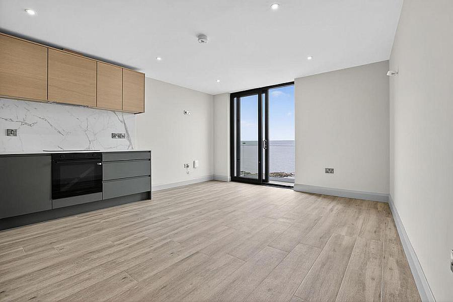 16 Six West, 12-19 The Promenade