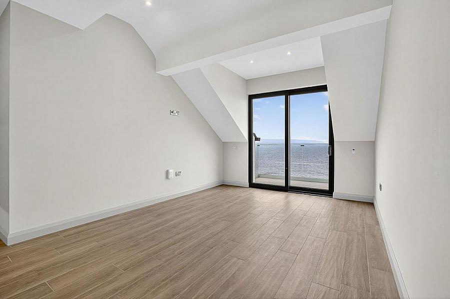 18 Six West, 12-19 The Promenade