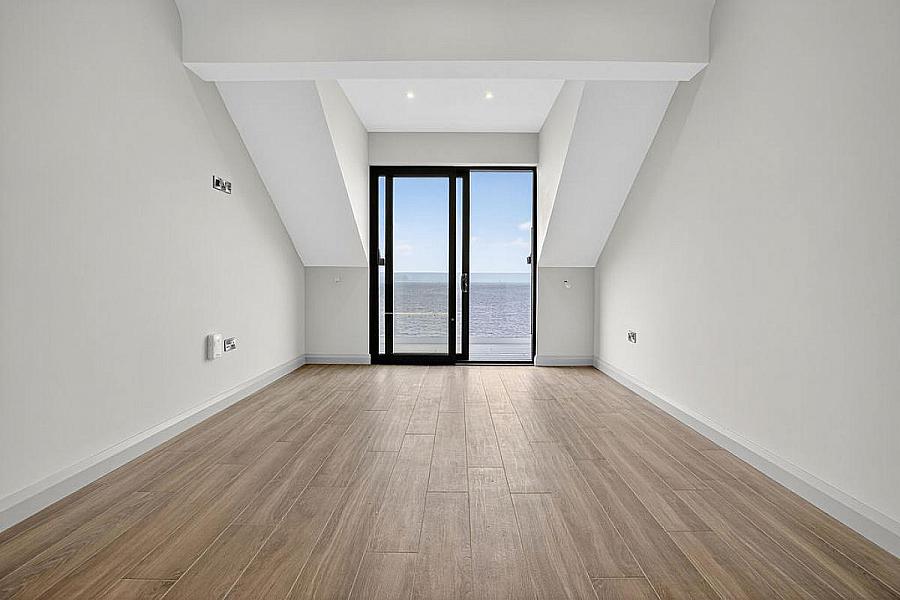 18 Six West, 12-19 The Promenade