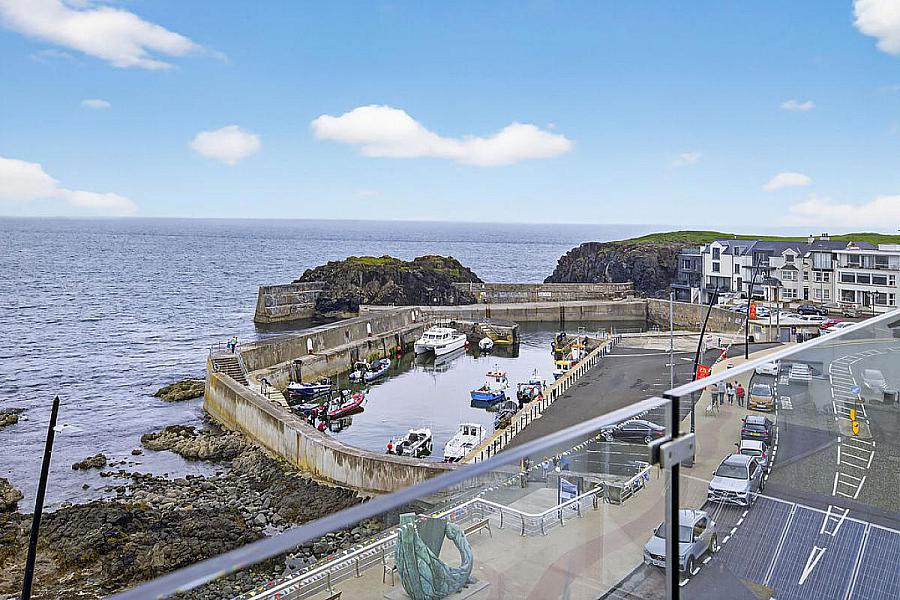 18 Six West, 12-19 The Promenade