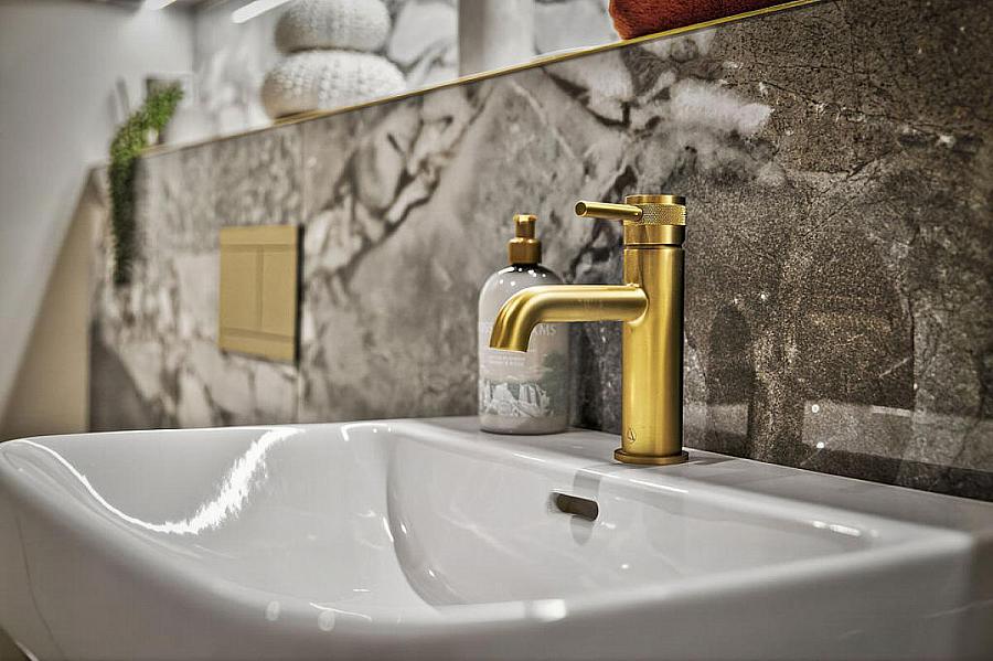 18 Six West, 12-19 The Promenade