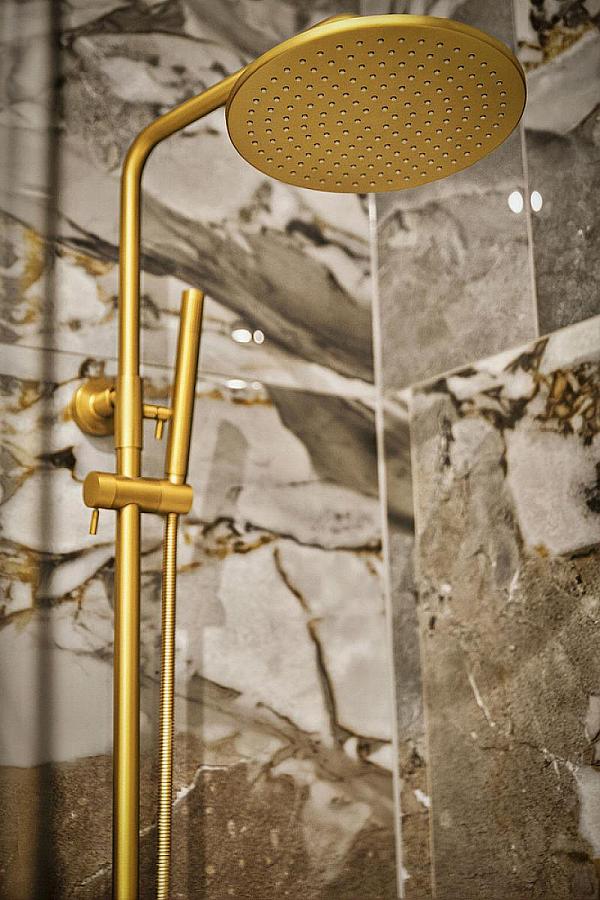 18 Six West, 12-19 The Promenade