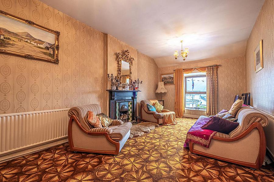 33 - 35 St. Paul's Road, (House, Retail Premises, Barn & Lands)