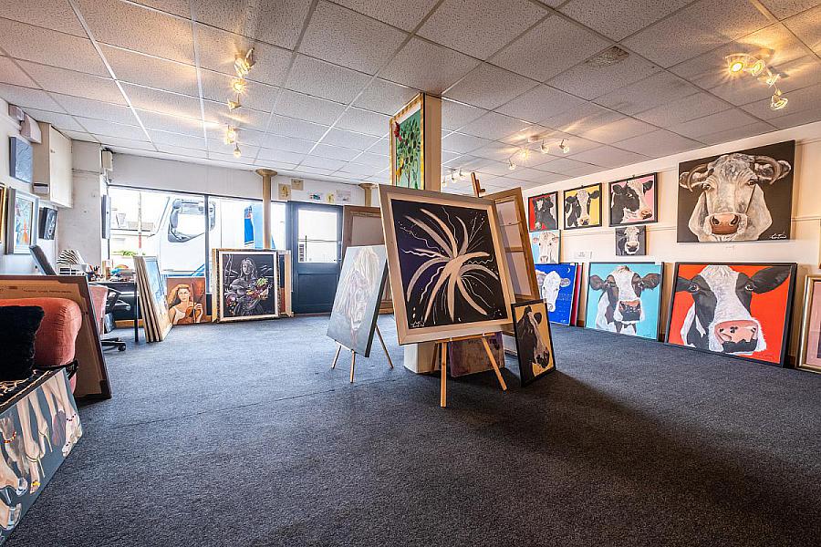 33 - 35 St. Paul's Road, (House, Retail Premises, Barn & Lands)