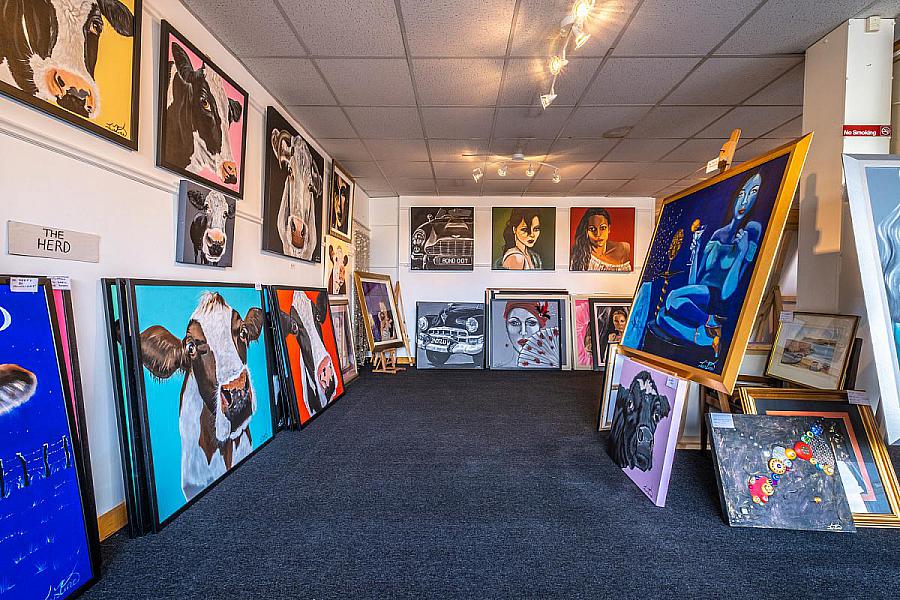 33 - 35 St. Paul's Road, (House, Retail Premises, Barn & Lands)