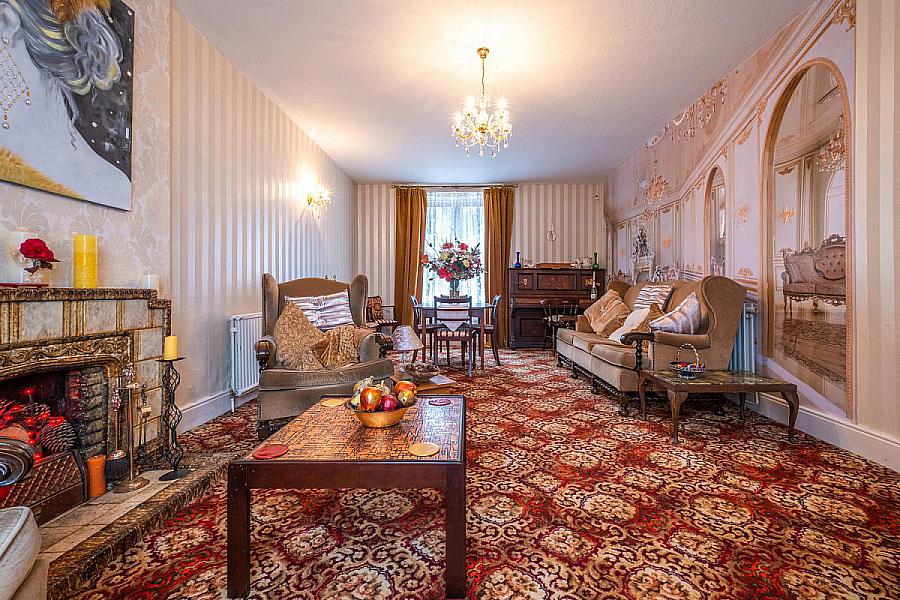 33 - 35 St. Paul's Road, (House, Retail Premises, Barn & Lands)