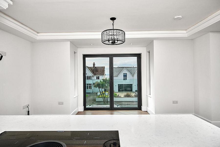 'Strand House' 105 Strand Road