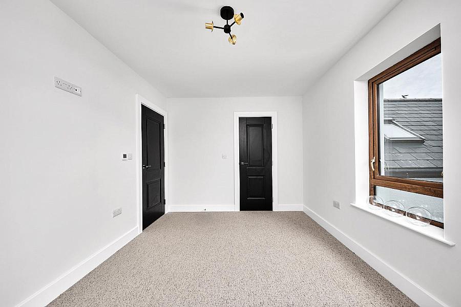 'Strand House' 105 Strand Road