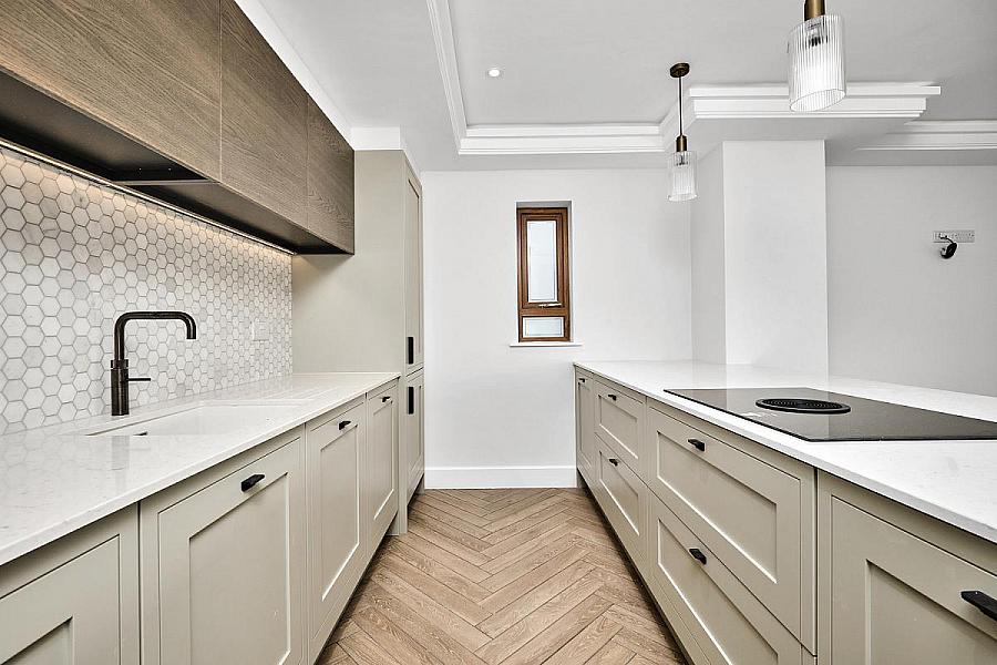 'Strand House' 105 Strand Road