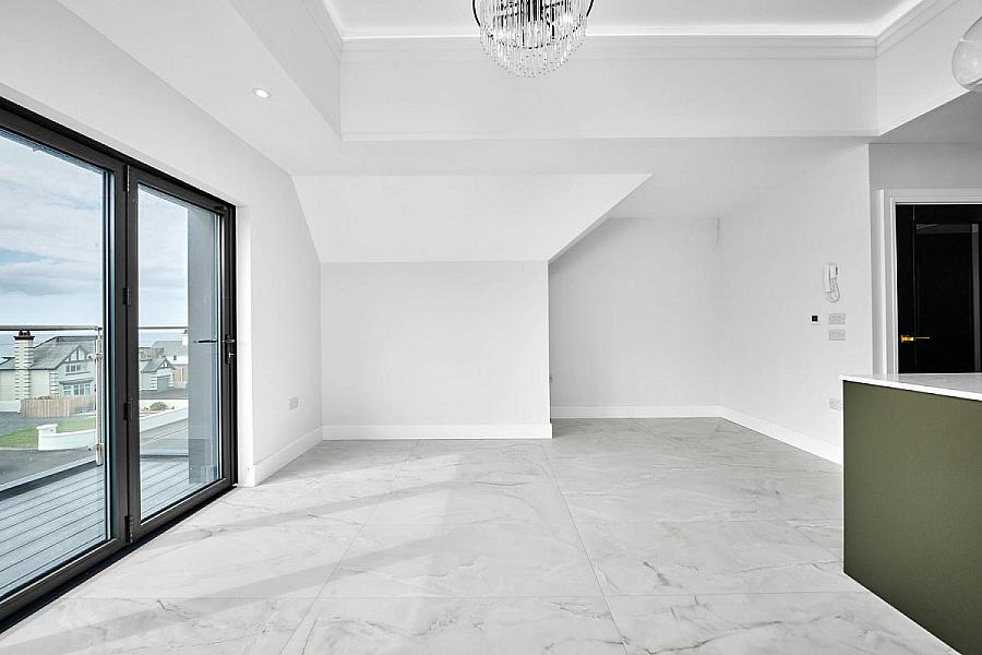 'Strand House' 105 Strand Road