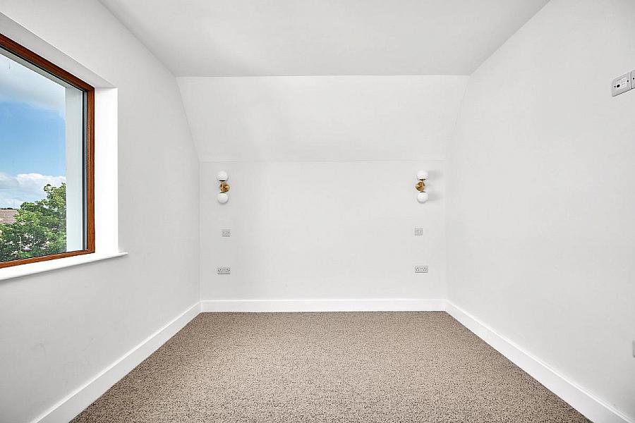 'Strand House' 105 Strand Road