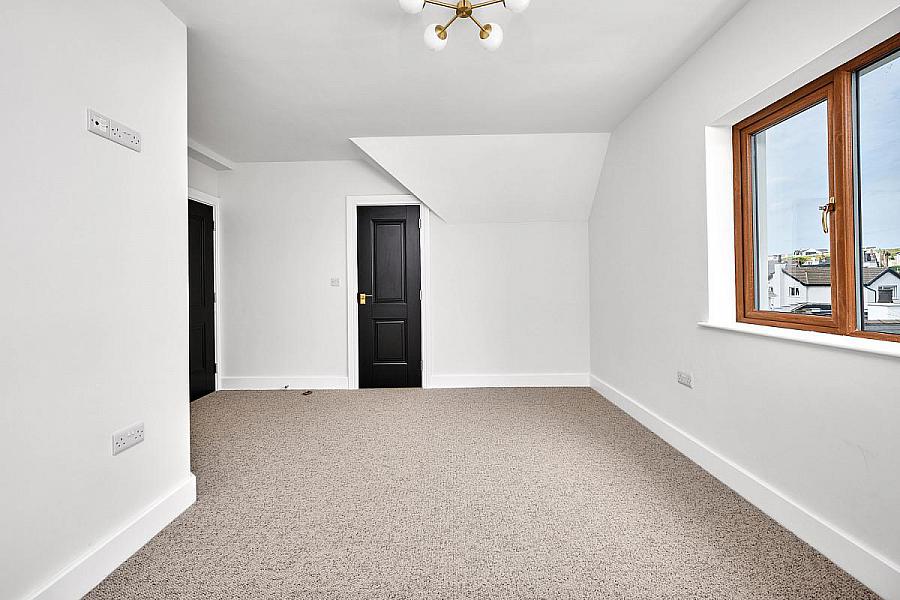 'Strand House' 105 Strand Road