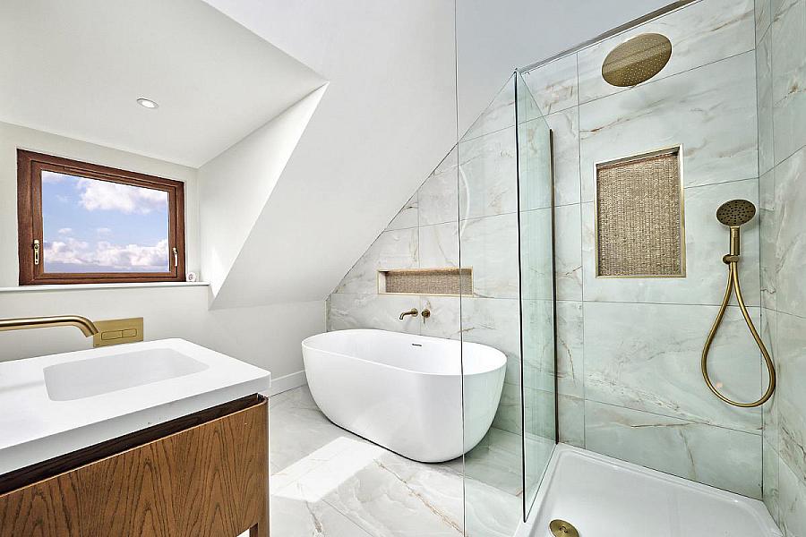 'Strand House' 105 Strand Road