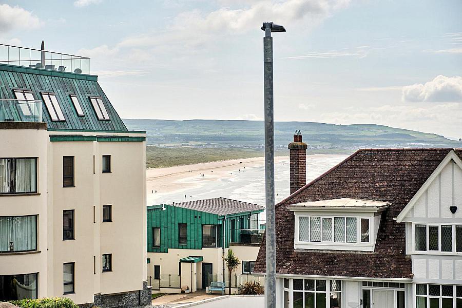 'Strand House' 105 Strand Road