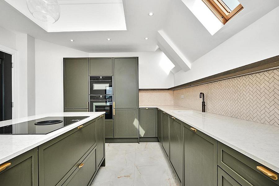 'Strand House' 105 Strand Road